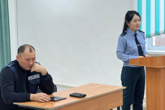 «Адал азамат» бірыңғай тәрбие бағдарламасы аясында «Елецкий орта мектебі» КММ - де оқушылармен профилактикалық кездесу ұйымдастырылды. Іс-шараны учаскелік инспектор Аскаров Ш.Х. және кәмелетке толмағандар ісі жөніндегі учаскелік инспектор Казбекова Ж.В. ө